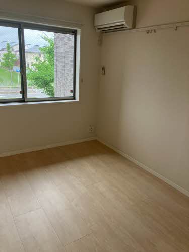 シャーメゾン伏見桂川 0203号-8