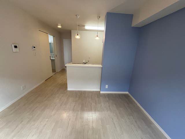 シャーメゾン　ラルゴ A102号-2