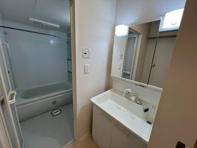 シャーメゾン　ラルゴ A102号-8