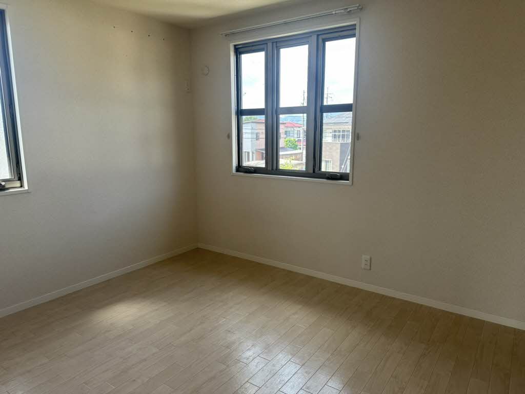 サニーヒル幸　１号館 1203号-4