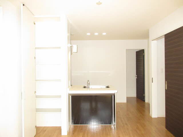 メゾン・グランドゥールⅢ 0101号-2