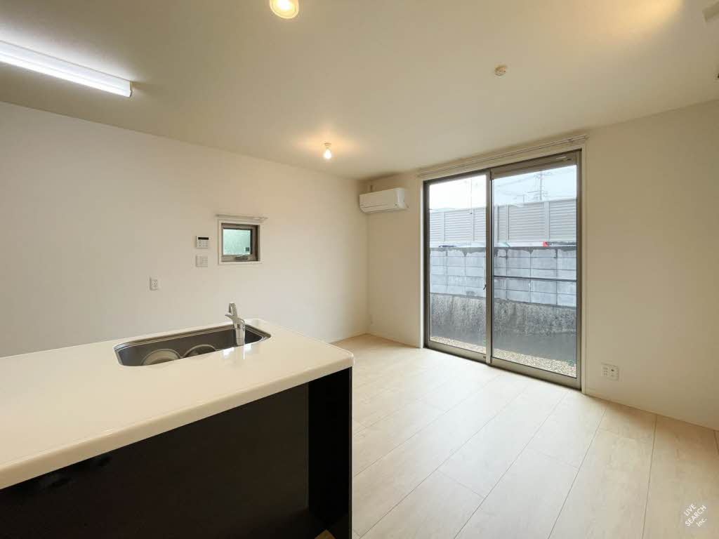 シャーメゾン鳳中町 0101号-2