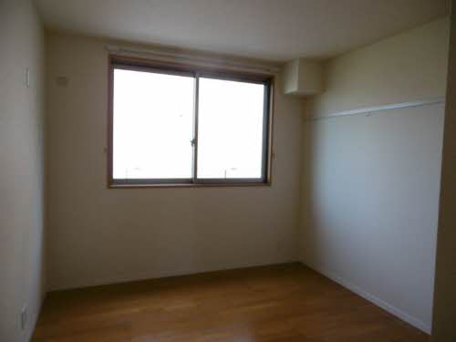 アトリエール　上中　Ａ棟・Ｂ棟 B102号-2