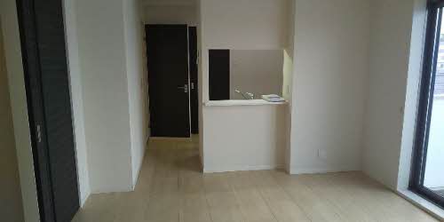 シャーメゾン天王山 B202号-3