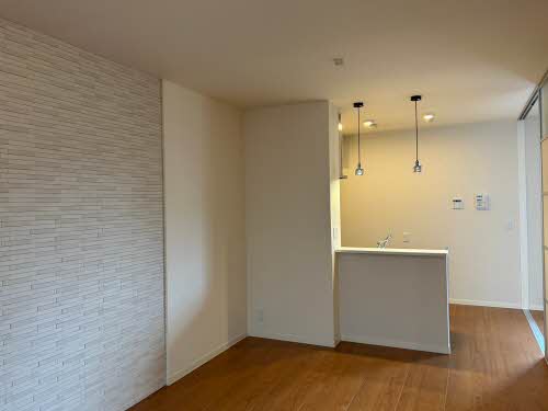 メゾン　ド　プレミアス 0102号-3