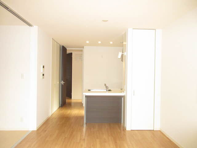 ルミエール・ヴェール C201号-3