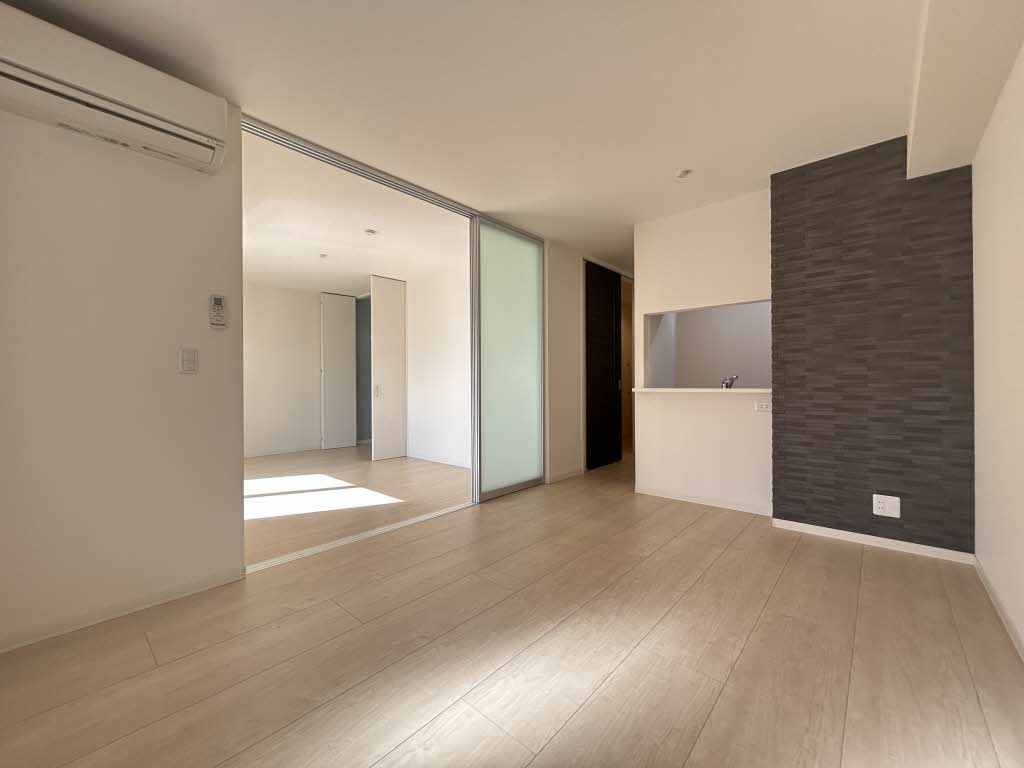 シャーメゾン太秦桂ヶ原 0102号-2