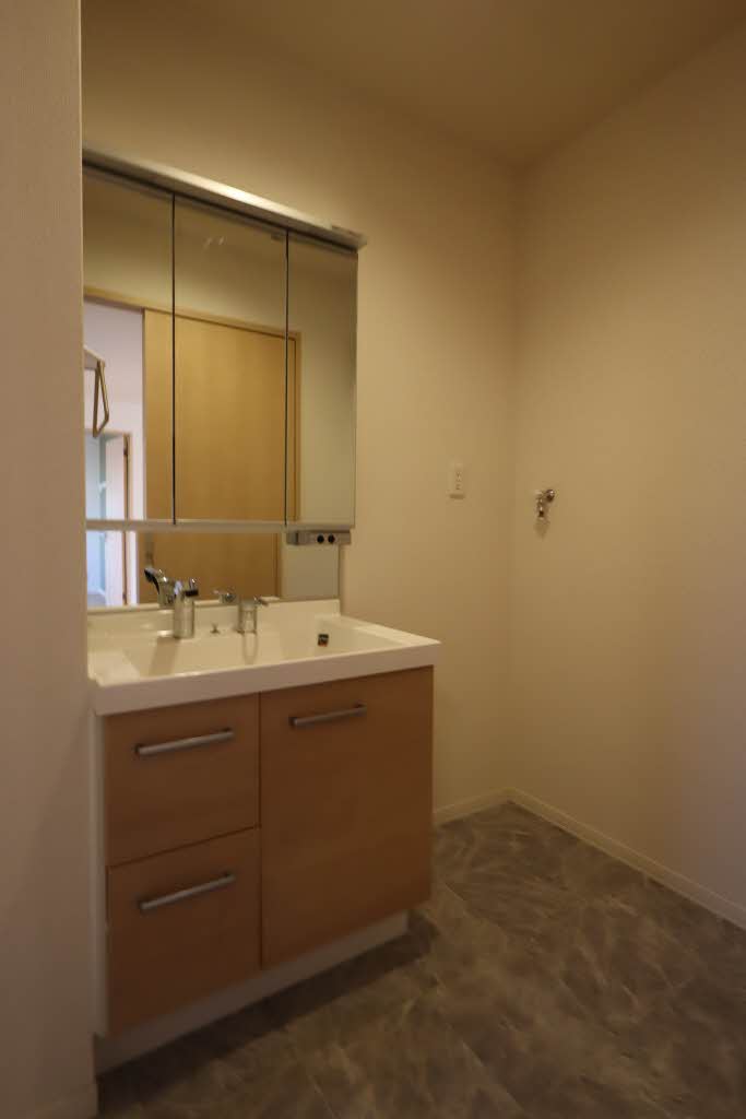 メゾン・ド・ソレイユ 0201号-10