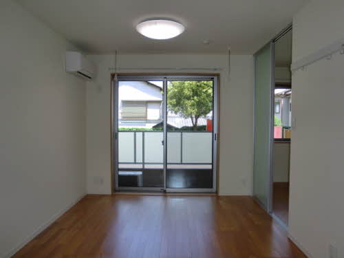 ヴィレッジ三年坂 0102号-2