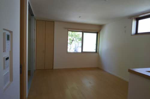 シャーメゾン　フェリシア豊里 0101号-4