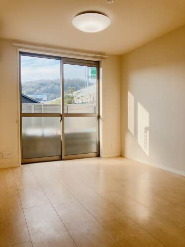 ラ・ブルジョン 0106号-2