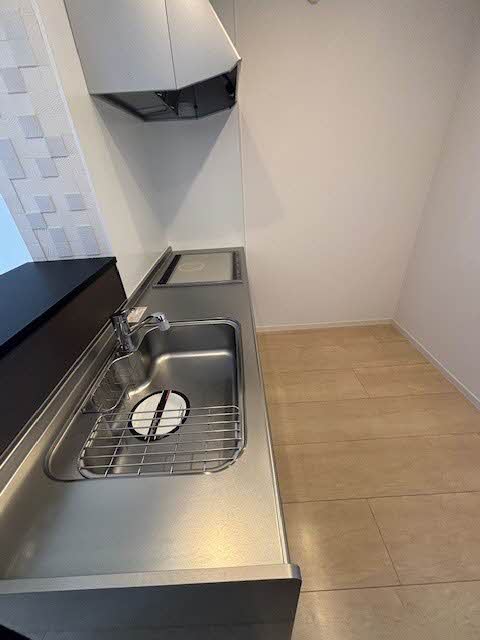 クイーンズ八木 B202号-2