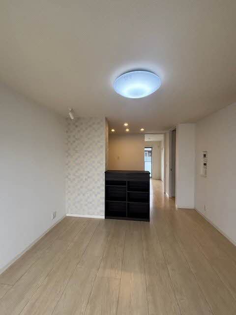 クイーンズ八木 B202号-8