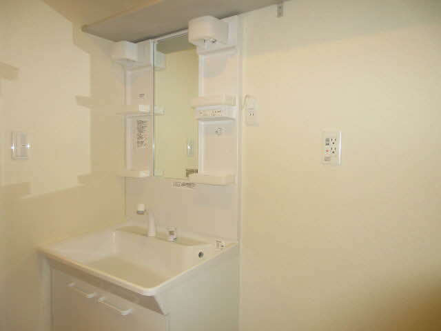 シャーメゾンＫＡＮＡＭＥ 0302号-8