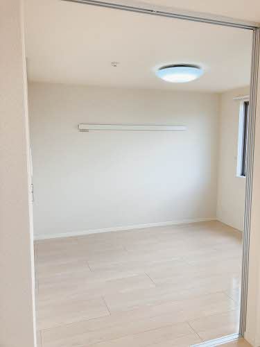 ヴーヴレ 0202号-5