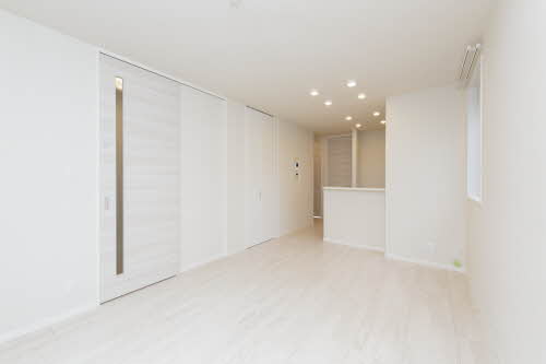 Ｓａｋｕｒａ　Ｓｕｉｔｅｓ 0102号-3