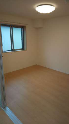 ベレオ桂 0213号-4