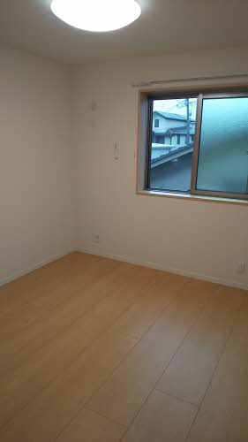 ベレオ桂 0213号-6