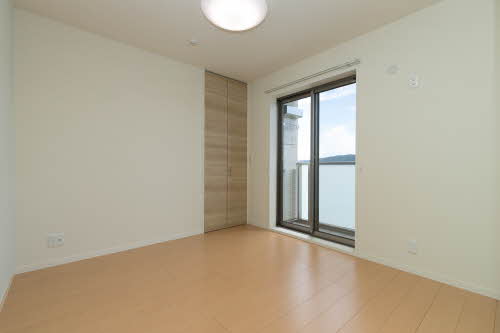 シャーメゾン　ラピュタ 0201号-9