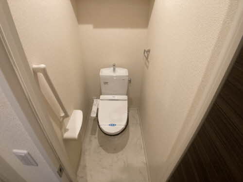 ヴィラエーデル中泉 0203号-9