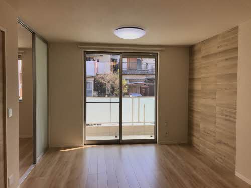 シャーメゾン　ルラーシュⅡ 0101号-2