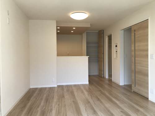 シャーメゾン　ルラーシュⅡ 0101号-3