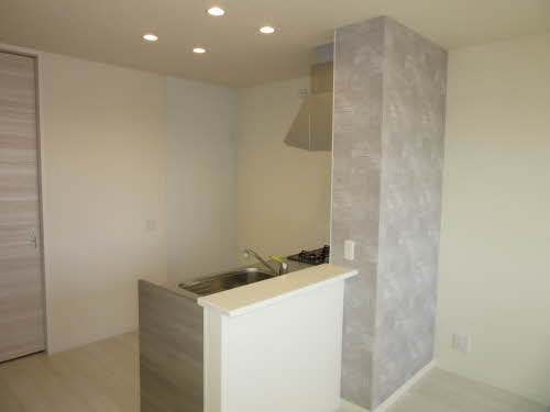 セントラル　レジデンス　Ⅲ 0201号-6