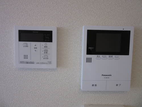 セントラル　レジデンス　Ⅲ 0201号-8