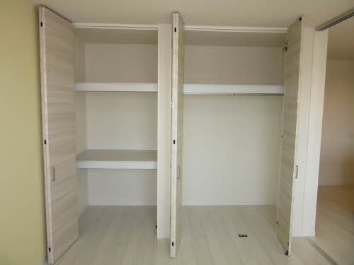 セントラル　レジデンス　Ⅲ 0201号-12