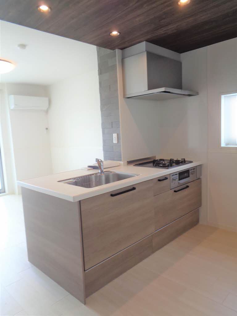 シャーメゾン　ルイ 0201号-2