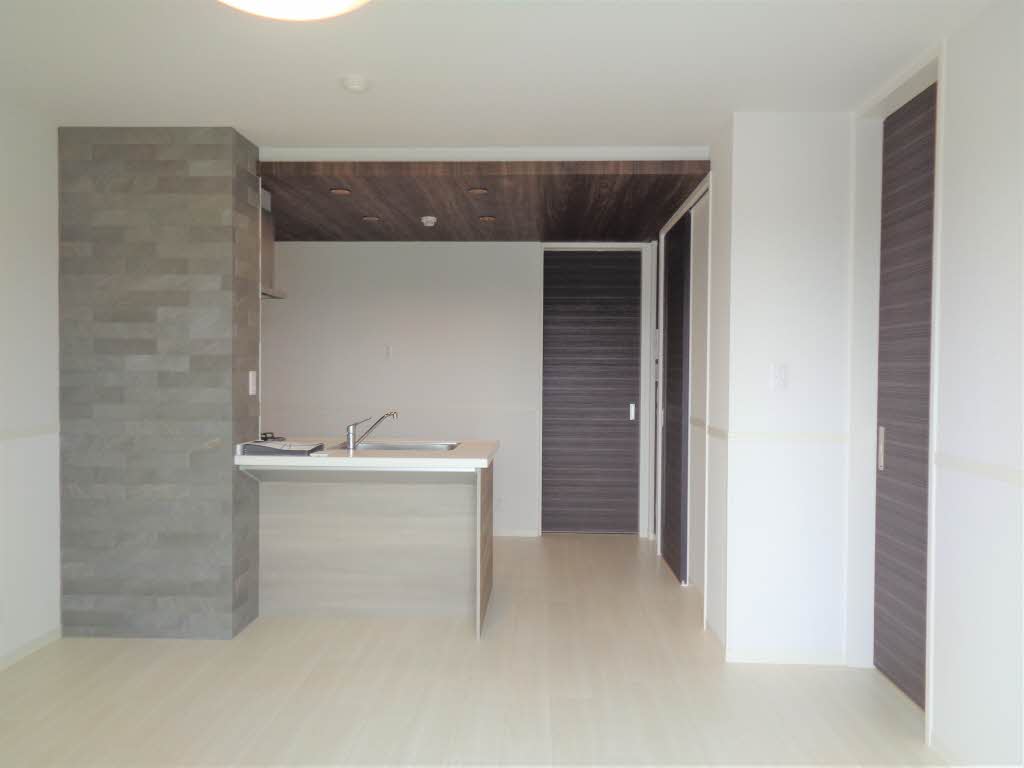 シャーメゾン　ルイ 0201号-3