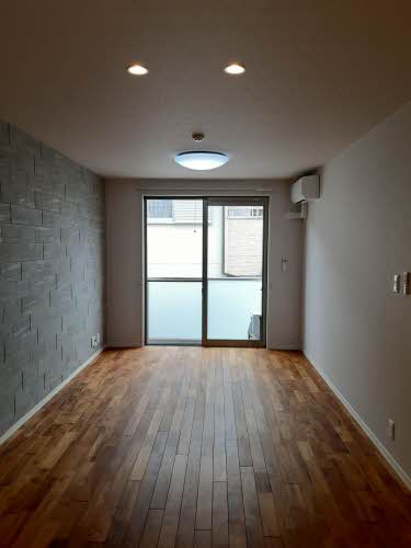 シャーメゾン春日 0201号-2