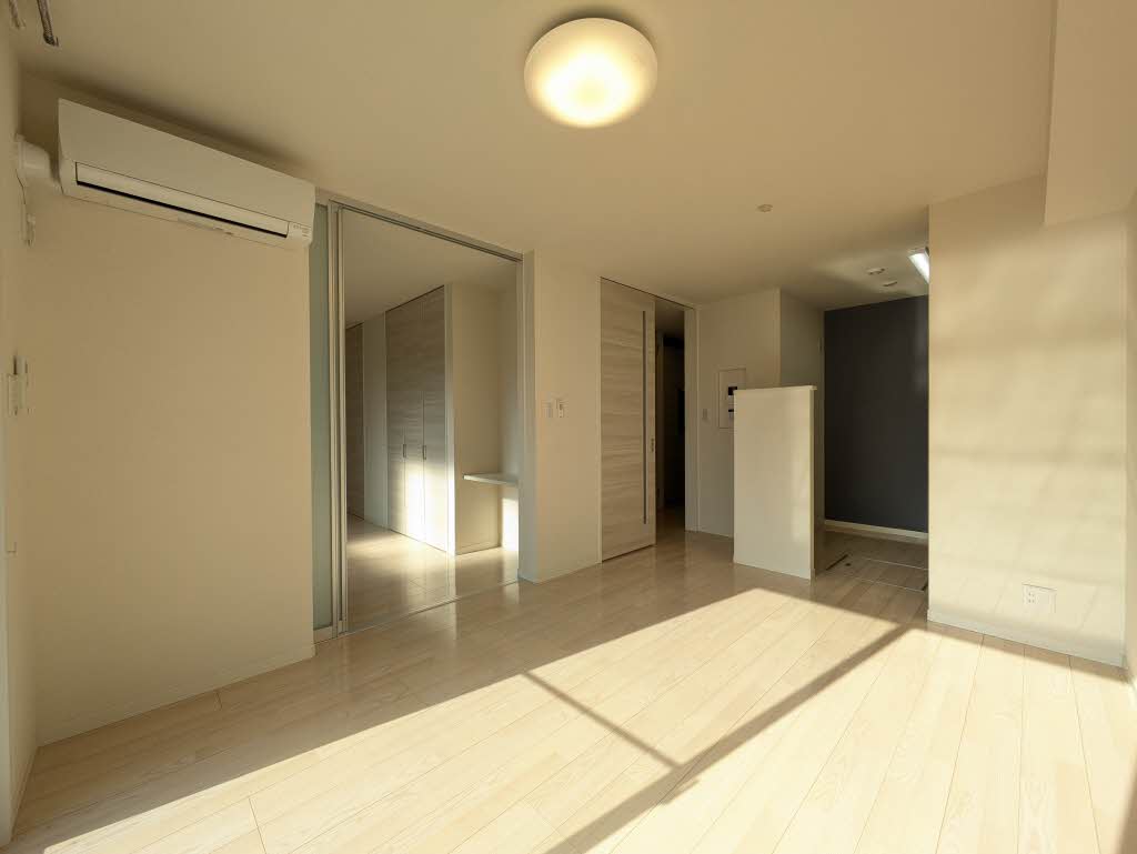 メゾン　ラ・ソルピアＢ棟 B103号-2