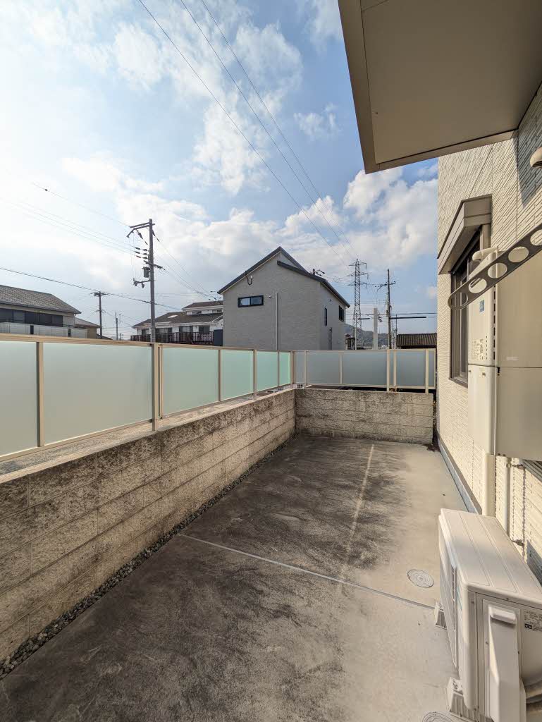 メゾン　ラ・ソルピアＢ棟 B103号-13