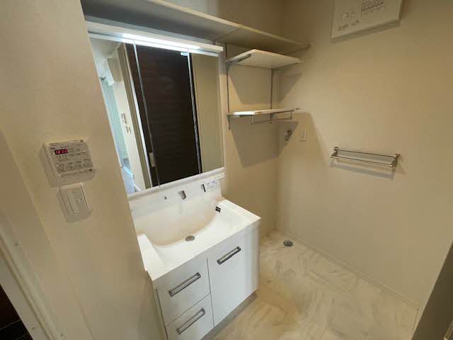 シャーメゾンガーデンズ紀三井寺 0201号-12