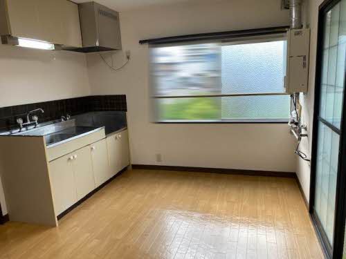 ファミールホリイ A202号-3