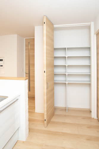 ＭＡＩＳＯＮ　ＦＯＲＥＮＡ 0103号-9