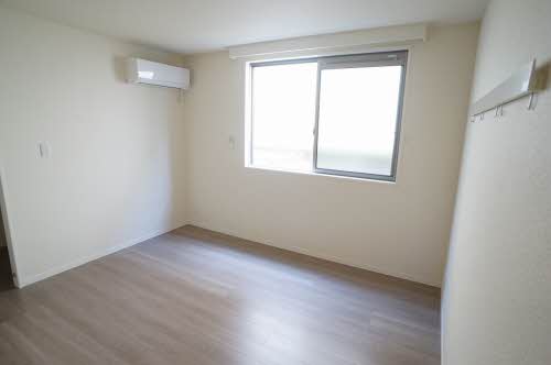 Ｅａｓｔ　Ｖｉｌｌａ　逆瀬川 0102号-5