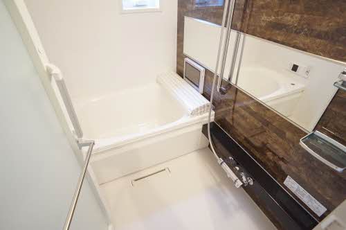 Ｅａｓｔ　Ｖｉｌｌａ　逆瀬川 0102号-10