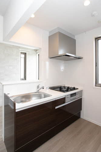 Ｓｈａ　Ｍａｉｓｏｎ　ＵＨＯ 0201号-8