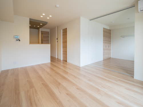 オカバ姫路青山シャーメゾン A102号-3