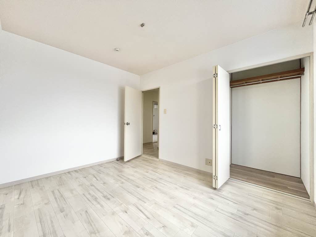 ウォームフロント岡田 0203号-5