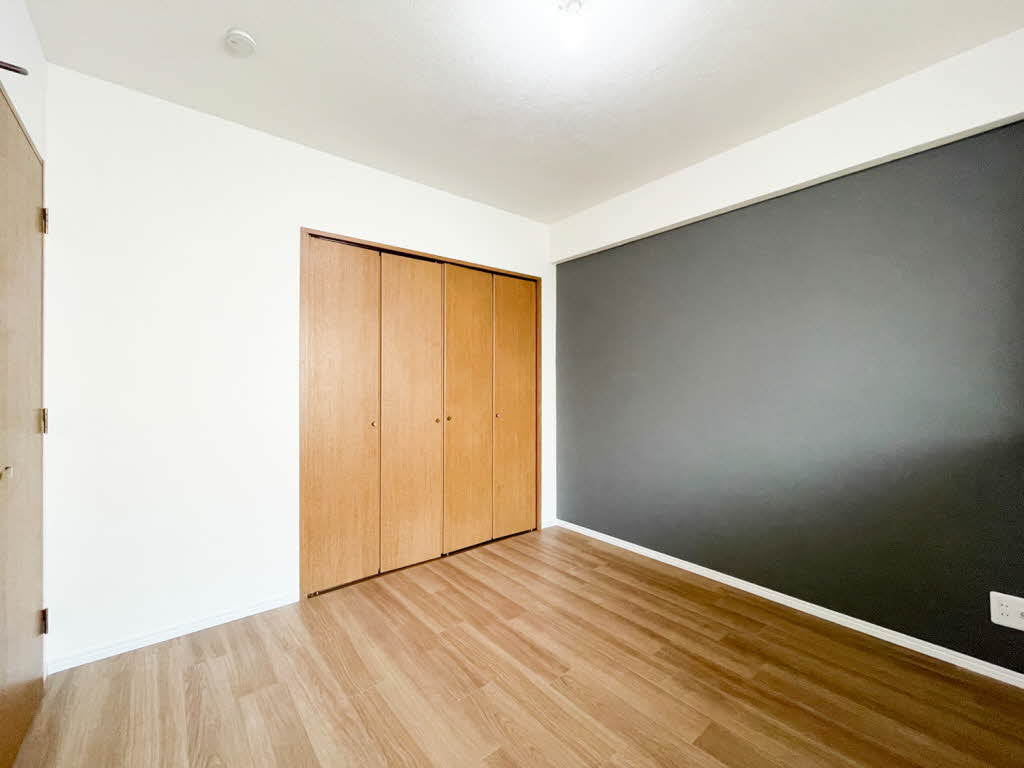 ヴィラ・ソレーユ高槻 0302号-5