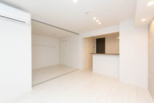 Ｃｈａｌｅｕｒ　江坂 0105号-2