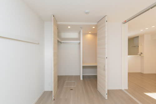 Ｃｈａｌｅｕｒ　江坂 0106号-10