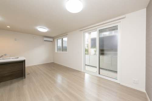 シャーメゾン恵 000D号-3