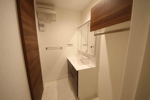 シャーメゾン　イーストコート 0202号-7