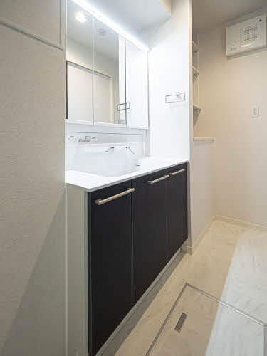 Ｇｒａｎｄｉｒ　ＥＡＳＴ 0103号-5