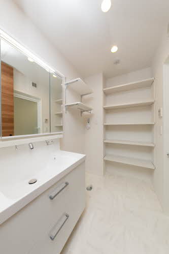 シャーメゾン　カーサレジオ 0201号-6