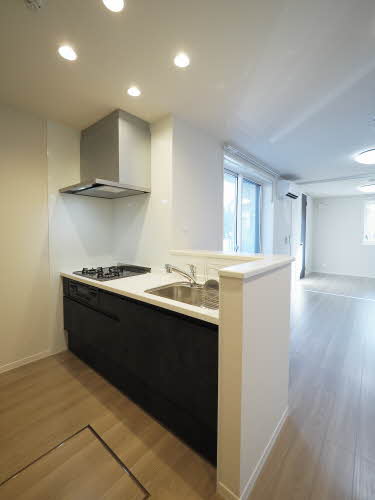 ＩＮＦＩＮＩ 0101号-9